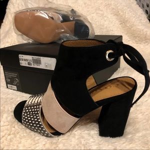 Coach high heeled sandals 5.5